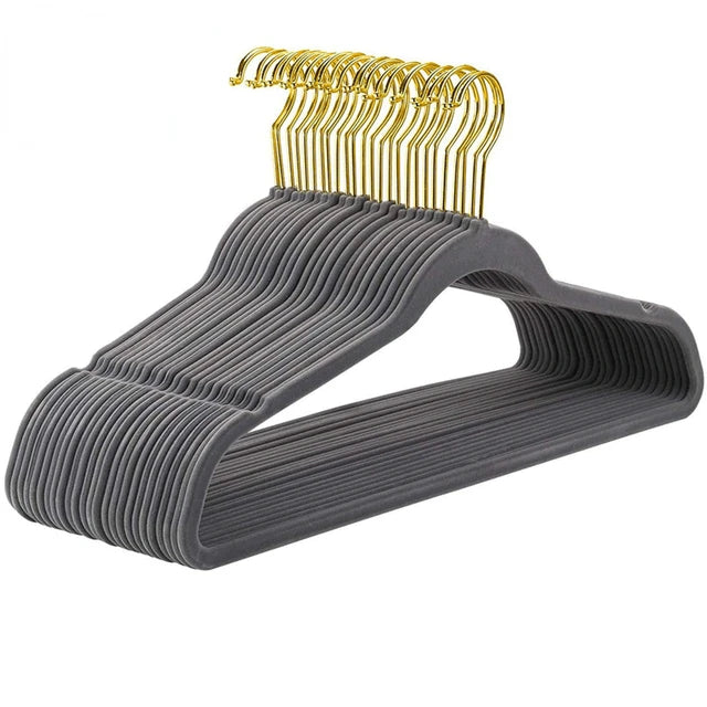 43cm Seamless Flocking Hangers with Golden Hook – Non-Slip Velvet Clothes Hangers for Dry & Wet Use, Adult Wardrobe & Closet Storage