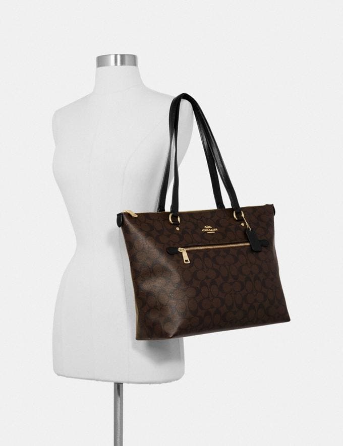 Coach Gallery Tote In Signature Canvas (Dark Brown)