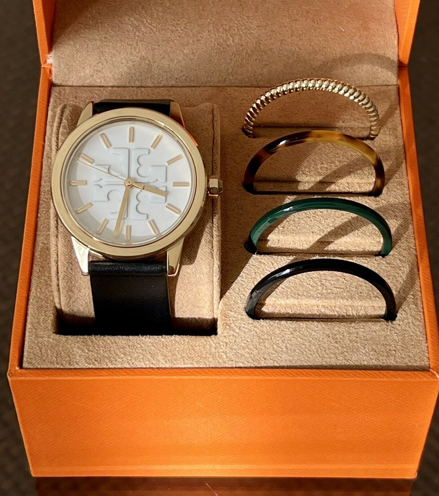 Tory Burch Gigi Quartz Ladies Watch Box Set